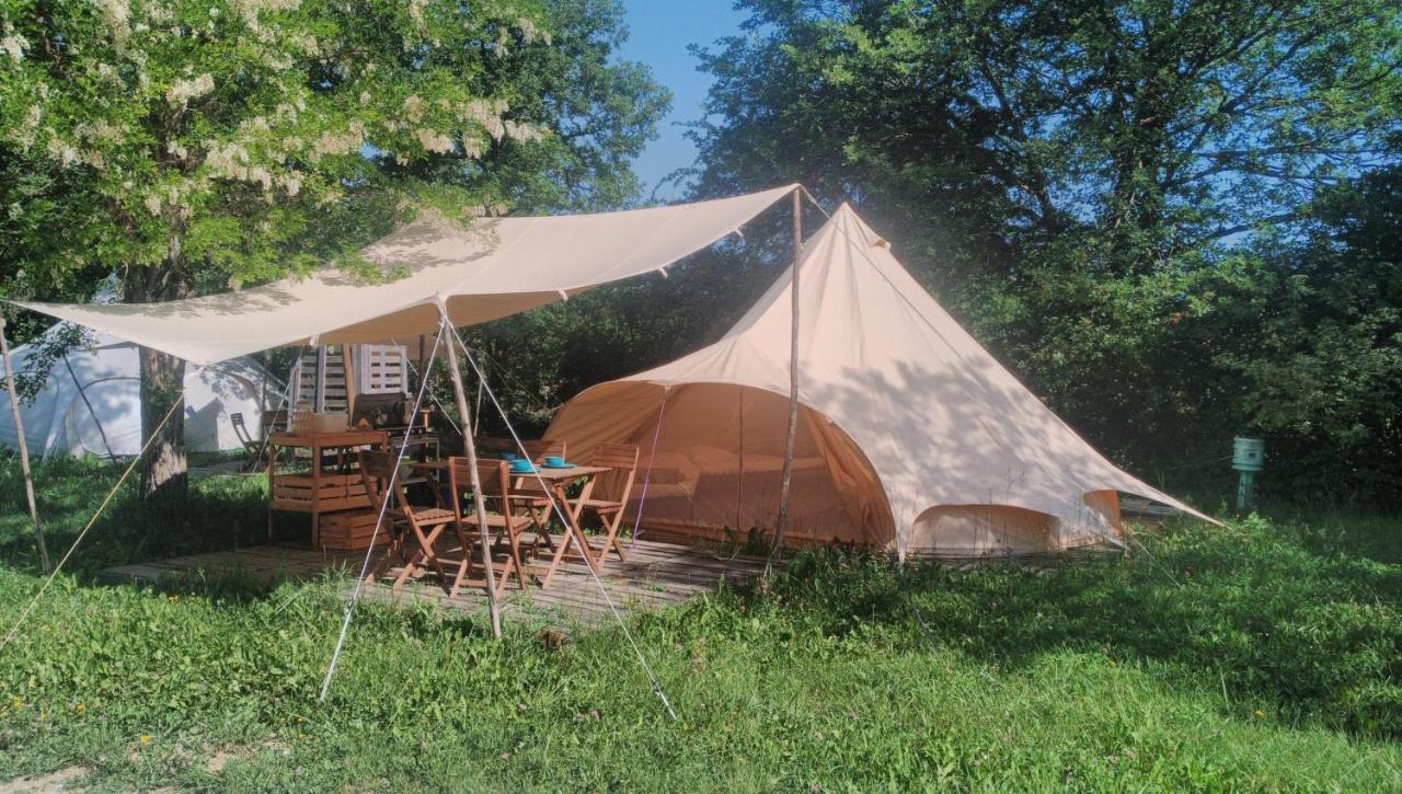 Atypik Nomad Recoubeau-Jansac Exterior foto